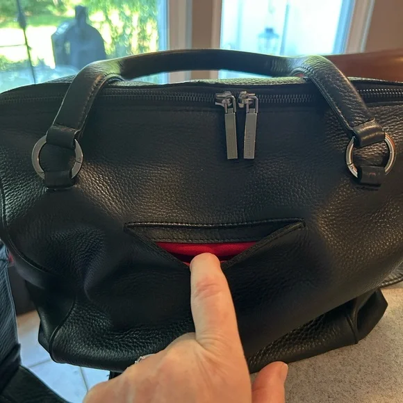 Hammitt Daniel’s large Black Leather Shoulder Bag with Silver Accents - Picture 3 of 9